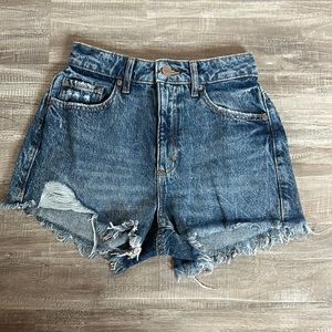 Garage “Festival Shorts” in Clara Blue
